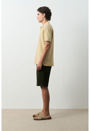Polo Para Hombre Semi Fit Detalle Jacquard Polo Para Hombre Semi Fit Detalle Jacquard Kaky XS VÉLEZ