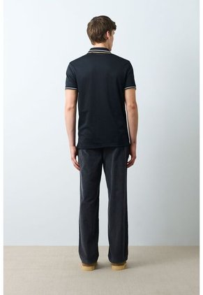 Polo Manga Corta Para Hombre Luzia Polo Manga Corta Para Hombre Luzia Negro XL VÉLEZ