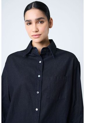 Camisa Vega Para Mujer Efecto Encerado Camisa Vega Para Mujer Efecto Encerado Azul Oscuro S VÉLEZ