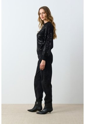 Sweater Tejido Oversized Para Mujer Nácar Sweater Tejido Oversized Para Mujer Nácar Negro S VÉLEZ