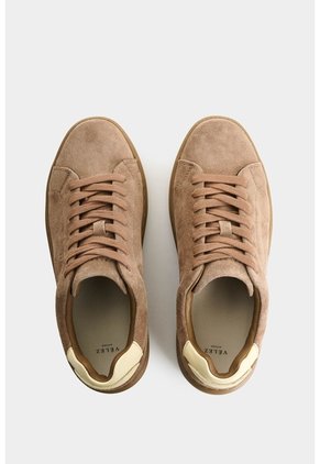Tenis En Carnaza Para Hombre Cabernet 2.0 Tenis En Carnaza Para Hombre Cabernet 2.0 Tabaco 41 VÉLEZ