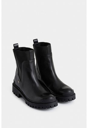 Botines Caltha 2.0 De Cuero Para Mujer Tractorados Botines Caltha 2.0 De Cuero Para Mujer Tractorados Negro 36 VÉLEZ