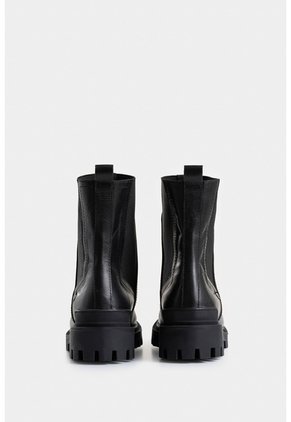 Botines Caltha 2.0 De Cuero Para Mujer Tractorados Botines Caltha 2.0 De Cuero Para Mujer Tractorados Negro 36 VÉLEZ