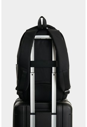 Tula Morral En Lona Para Hombre Sassari Tula Morral En Lona Para Hombre Sassari Negro VÉLEZ