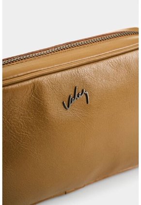 Riñonera Silueta Cuadrada De Cuero Para Hombre Hazel Riñonera Silueta Cuadrada De Cuero Para Hombre Hazel Miel VÉLEZ