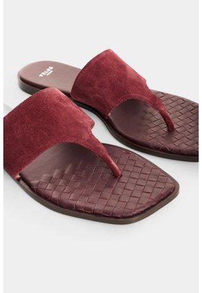 Sandalia Plana En Cuero Gamuzado Para Mujer Rio Sandalia Plana En Cuero Gamuzado Para Mujer Rio Vinotinto 34 VÉLEZ