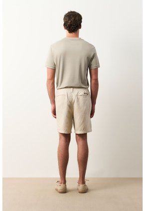 Bermuda En Lino Para Hombre Bélgica Bermuda En Lino Para Hombre Bélgica Arena 38 VÉLEZ