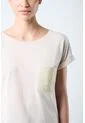 Camiseta Manga Corta Para Mujer Bolsillo Cuero Camiseta Manga Corta Para Mujer Bolsillo Cuero Arena XL VÉLEZ de Vélez