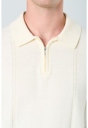 Polo Tropical Manga Corta Para Hombre Semi Fitted Polo Tropical Manga Corta Para Hombre Semi Fitted Crema XXL VÉLEZ