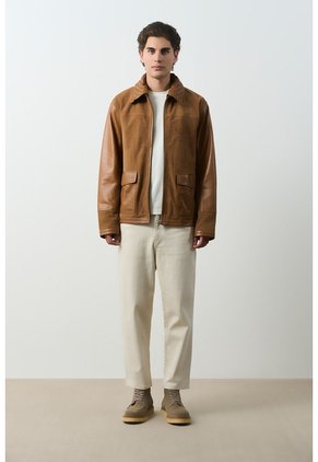 Chaqueta De Cuero Para Hombre Nila 2 Chaqueta De Cuero Para Hombre Nila 2 Miel M VÉLEZ