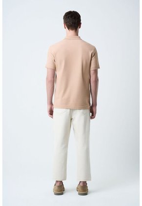 Polo Para Hombre Semi Fit Detalle Jacquard Polo Para Hombre Semi Fit Detalle Jacquard Arena L VÉLEZ