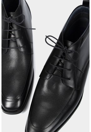 Botas Office De Cuero Para Hombre Cortes Básicos Negro Botas Office De Cuero Para Hombre Cortes Básicos Negro 40 VÉLEZ