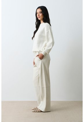 Sweater Tejido Oversized Para Mujer Nácar Sweater Tejido Oversized Para Mujer Nácar Crema S VÉLEZ
