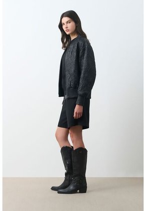 Bomber De Cuero Repujado Para Mujer Sira Bomber De Cuero Repujado Para Mujer Sira Negro M VÉLEZ