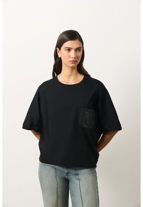 Camiseta Manga Ranglan Para Mujer Nacarina Camiseta Manga Ranglan Para Mujer Nacarina Negro XS VÉLEZ