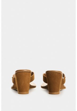 Sandalia Plataforma En Cuero Para Mujer Cienaga Sandalia Plataforma En Cuero Para Mujer Cienaga Miel 38 VÉLEZ