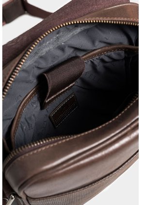 Manos Libres Remin 2 De Cuero Para Hombre Grabado Manos Libres Remin 2 De Cuero Para Hombre Grabado Cafe VÉLEZ