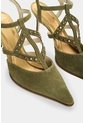 Tacones Cerrados En Cuero Con Taches Para Mujer Tikal Tacones Cerrados En Cuero Con Taches Para Mujer Tikal Verde Oliva 35 VÉLEZ de Vélez