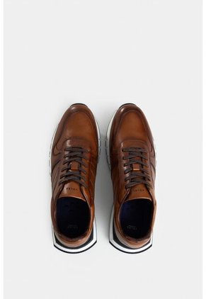 Tenis Iris De Cuero Para Hombre Costuras Laterales Tenis Iris De Cuero Para Hombre Costuras Laterales Miel 42 VÉLEZ