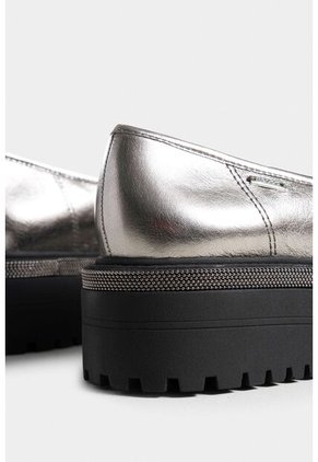 Mocasines Thalia De Cuero Tipo Folia Para Mujer Vira Millaré Mocasines Thalia De Cuero Tipo Folia Para Mujer Vira Millaré Plata 36 VÉLEZ