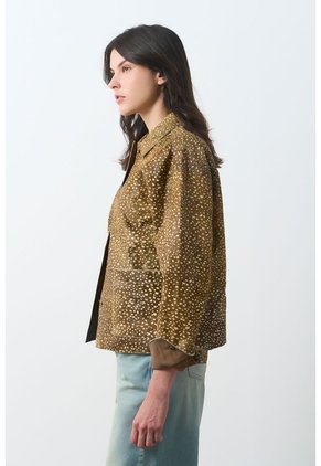 Chaqueta En Cuero Pelo Print Venado Para Mujer Chaqueta En Cuero Pelo Print Venado Para Mujer Miel XXL VÉLEZ