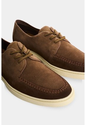 Zapatos De Atadura En Cuero Gamuzado Para Hombre Rio Zapatos De Atadura En Cuero Gamuzado Para Hombre Rio Tabaco 46 VÉLEZ