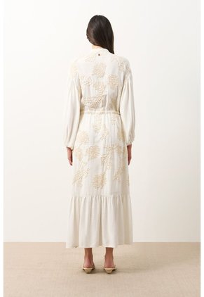 Vestido Bordado Cuello Nerú Para Mujer Efos Vestido Bordado Cuello Nerú Para Mujer Efos Crema 10 VÉLEZ