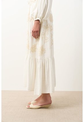 Vestido Bordado Cuello Nerú Para Mujer Efos Vestido Bordado Cuello Nerú Para Mujer Efos Crema 10 VÉLEZ