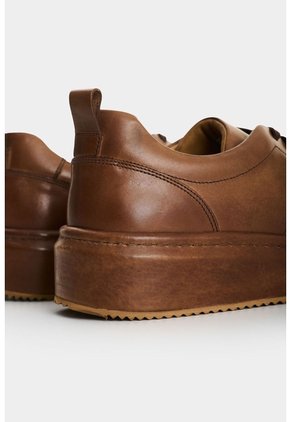 Tenis De Cuero Para Hombre Breeze Tenis De Cuero Para Hombre Breeze Miel 38 VÉLEZ