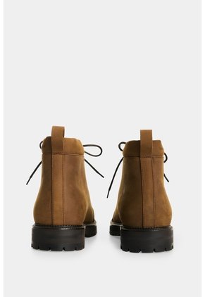 Botas En Cuero Gamuzado Para Hombre Cayena Botas En Cuero Gamuzado Para Hombre Cayena Cafe 46 VÉLEZ