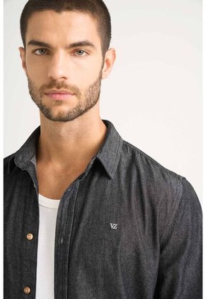 Camisa Lucca Para Hombre Detalle Bordado Camisa Lucca Para Hombre Detalle Bordado Negro S VÉLEZ