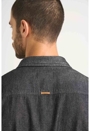 Camisa Lucca Para Hombre Detalle Bordado Camisa Lucca Para Hombre Detalle Bordado Negro S VÉLEZ