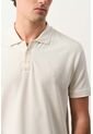 Polo Para Hombre Semi Fit Detalle Jacquard Polo Para Hombre Semi Fit Detalle Jacquard Crema L VÉLEZ de Vélez