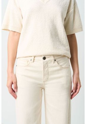 Jean Flare Circe Para Mujer Semi Encerado Jean Flare Circe Para Mujer Semi Encerado Arena 10 VÉLEZ