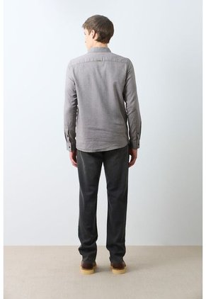 Camisa Oxford Manga Larga Calagua Para Hombre Semifitted Camisa Oxford Manga Larga Calagua Para Hombre Semifitted Tabaco XXL VÉLEZ