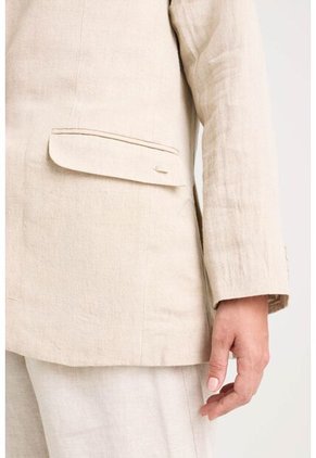 Blazer Aurora En Lino Para Mujer Fit Holgado Blazer Aurora En Lino Para Mujer Fit Holgado Arena S VÉLEZ