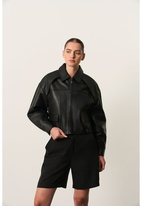 Chaqueta Boxy En Cuero Para Mujer Cayena Chaqueta Boxy En Cuero Para Mujer Cayena Negro L VÉLEZ