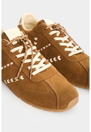 Sneaker De Cuero Carnaza Para Mujer Savanna Stitch Sneaker De Cuero Carnaza Para Mujer Savanna Stitch Miel 41 VÉLEZ