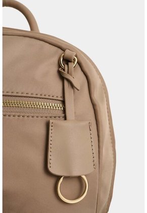 Morral Charlotte En Lona Para Mujer Casual Morral Charlotte En Lona Para Mujer Casual Arena VÉLEZ