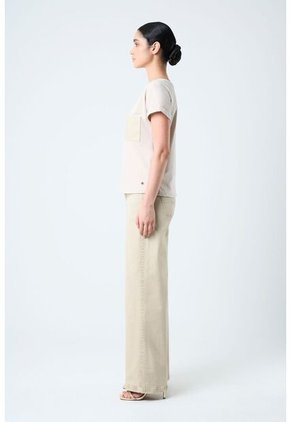 Camiseta Manga Corta Para Mujer Bolsillo Cuero Camiseta Manga Corta Para Mujer Bolsillo Cuero Arena S VÉLEZ