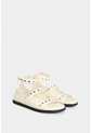 Sandalia Plana En Cuero Con Taches Para Mujer Luzia Sandalia Plana En Cuero Con Taches Para Mujer Luzia Crema 40 VÉLEZ de Vélez