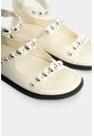 Sandalia Plana En Cuero Con Taches Para Mujer Luzia Sandalia Plana En Cuero Con Taches Para Mujer Luzia Crema 40 VÉLEZ de Vélez
