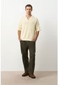 Polo Manga Corta En Tejido Con Textura Para Hombre Cayena Polo Manga Corta En Tejido Con Textura Para Hombre Cayena Crema M VÉLEZ de Vélez