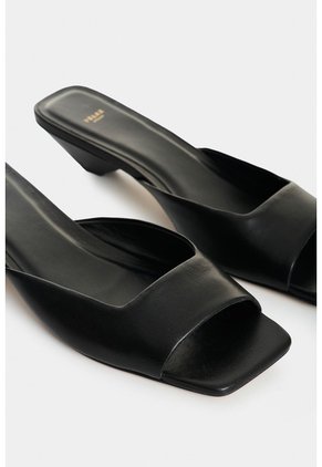 Sandalia Tacón En Cuero Para Mujer Marquee 2.0 Sandalia Tacón En Cuero Para Mujer Marquee 2.0 Negro 36 VÉLEZ