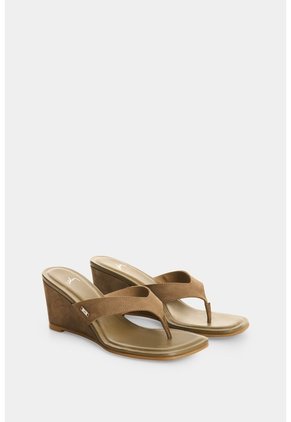 Sandalia Plataforma En Cuero Para Mujer Cienaga Sandalia Plataforma En Cuero Para Mujer Cienaga Tabaco 39 VÉLEZ