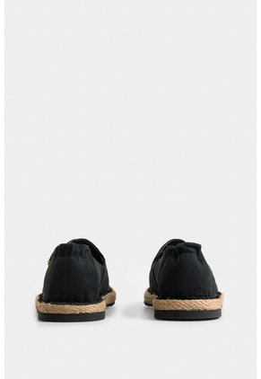 Mocasines De Cuero Para Mujer Detalle Millaré Lateral Mocasines De Cuero Para Mujer Detalle Millaré Lateral Negro 34 VÉLEZ