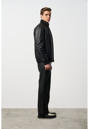 Chaqueta Clásica Doble Faz De Cuero Para Hombre Luminia Chaqueta Clásica Doble Faz De Cuero Para Hombre Luminia Negro XXXL VÉLEZ