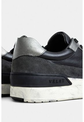 Tenis Caja Umbra De Cuero Para Mujer Detalle Folia Tenis Caja Umbra De Cuero Para Mujer Detalle Folia Negro 37 VÉLEZ