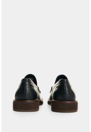 Mocasines En Cuero Croco Para Mujer Mocasines En Cuero Croco Para Mujer Negro 41 VÉLEZ