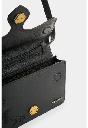 Manos Libres Mini Garniel En Cuero Para Mujer Manos Libres Mini Garniel En Cuero Para Mujer Negro VÉLEZ